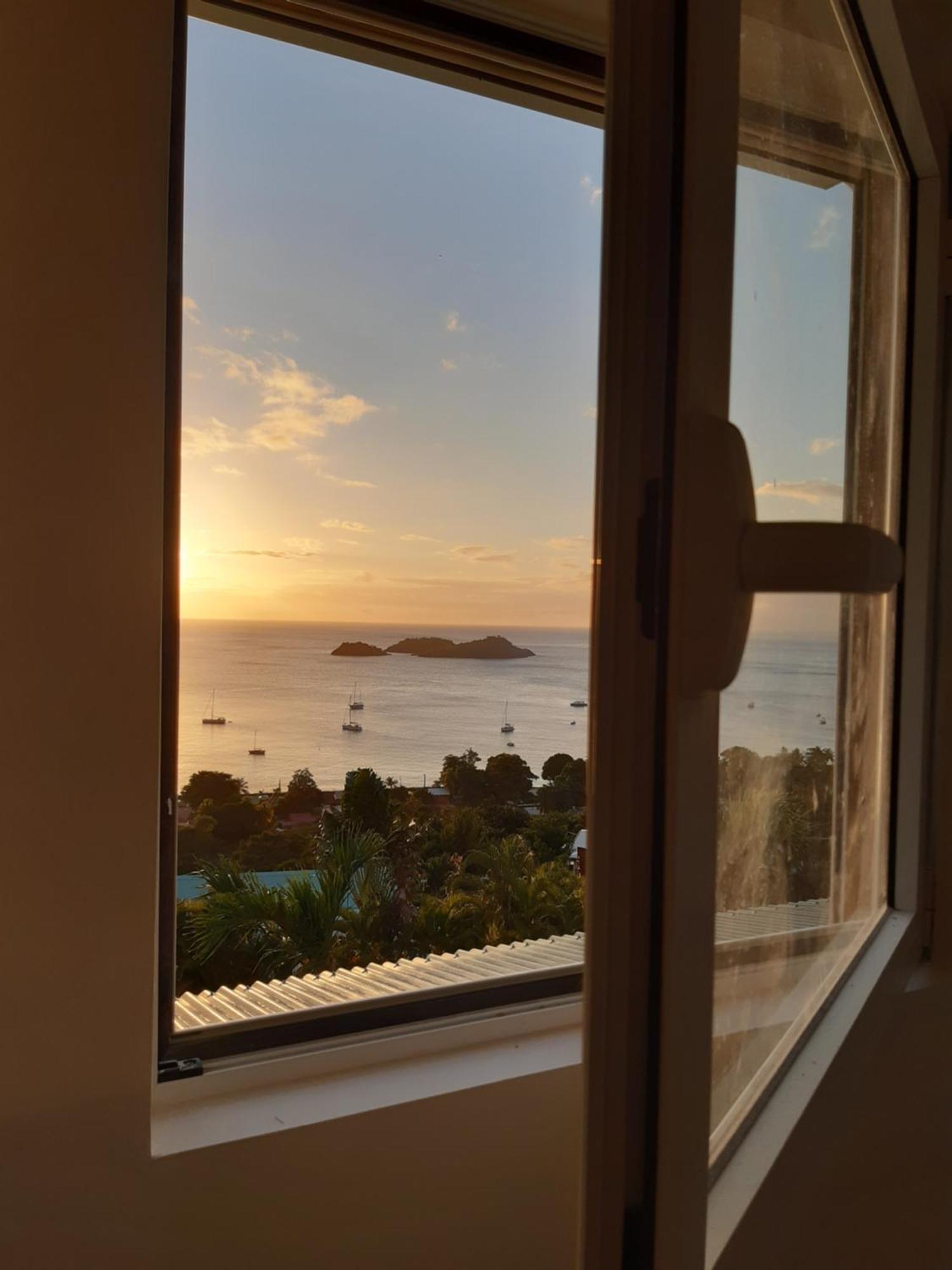 Logements Vue Mer Acces Piscine En Guadeloupe Bouillante Exterior foto